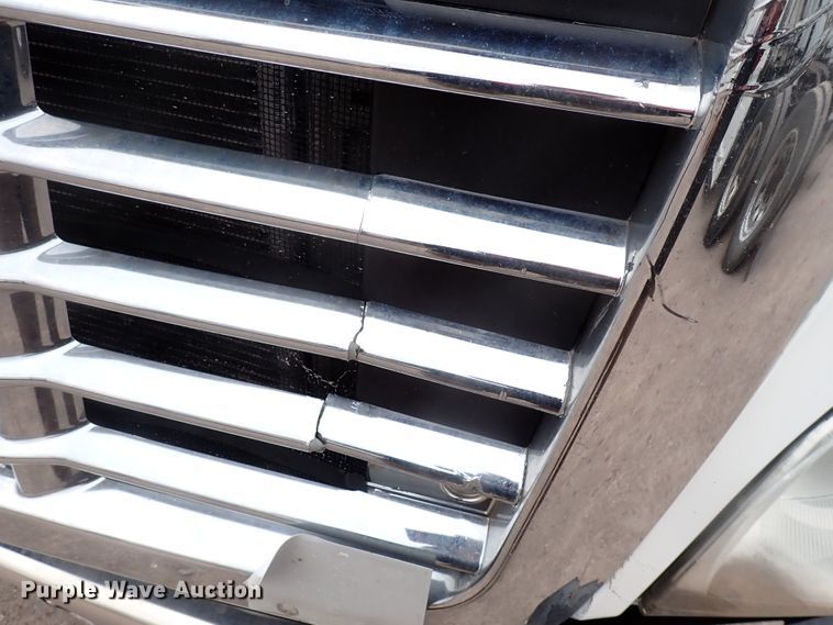 image for item DJ5542 2014 Freightliner Cascadia  semi truck