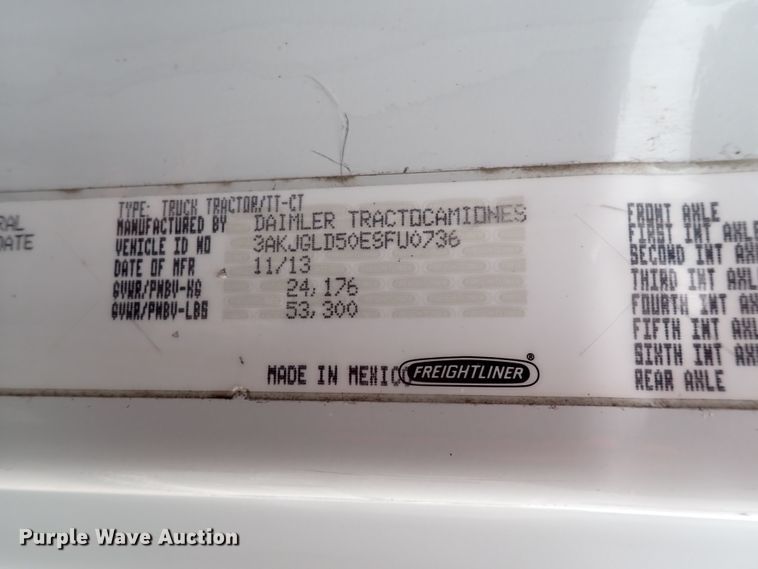 image for item DJ5542 2014 Freightliner Cascadia  semi truck