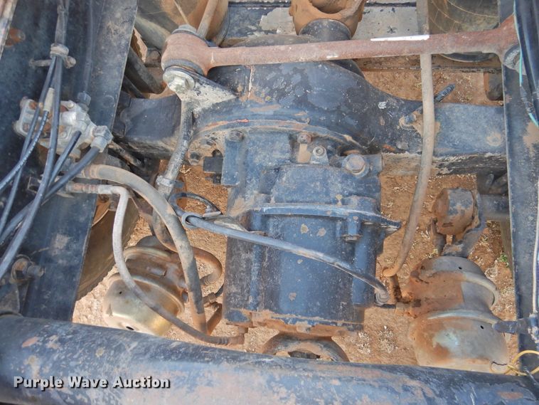 image for item DJ8470 2001 Western Star 4964FX  semi truck