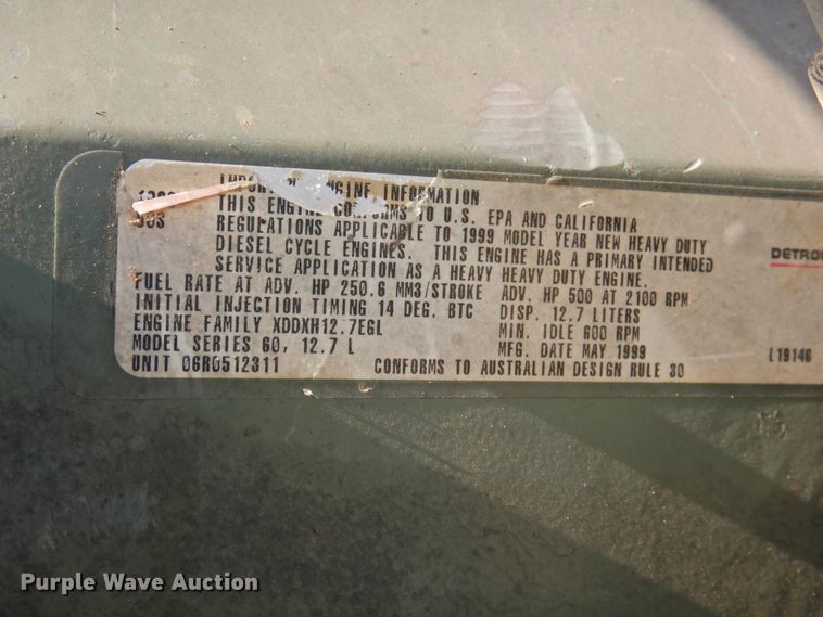 image for item DJ8470 2001 Western Star 4964FX  semi truck