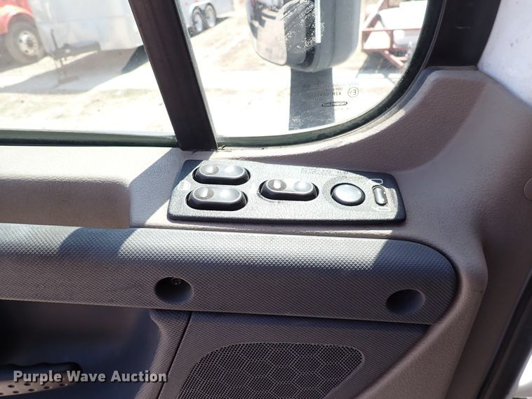 image for item DK4678 2013 Freightliner Cascadia  semi truck