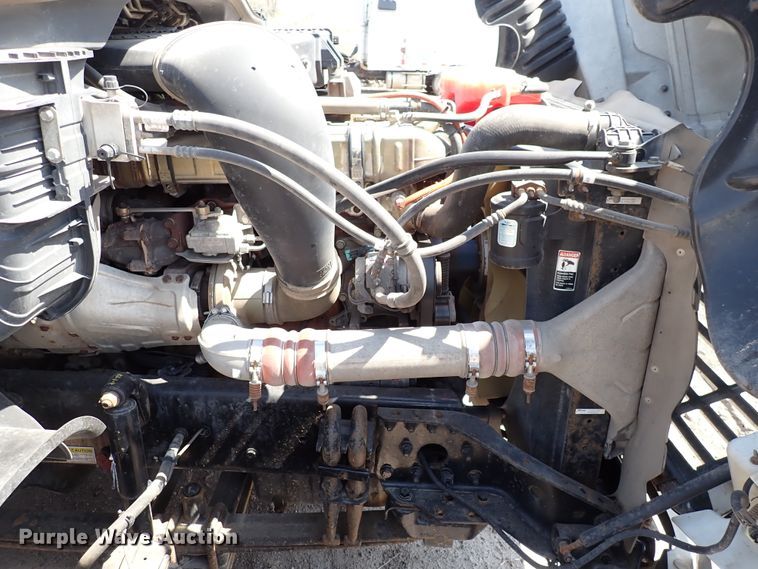 image for item DK4678 2013 Freightliner Cascadia  semi truck