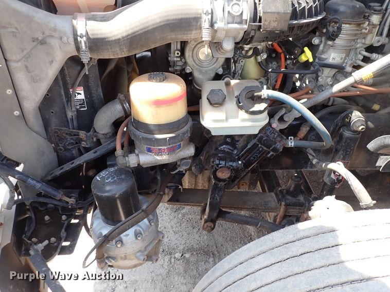 image for item DK4678 2013 Freightliner Cascadia  semi truck