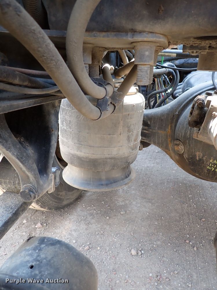 image for item DK4678 2013 Freightliner Cascadia  semi truck