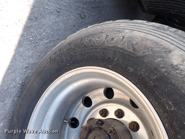 image for item DK4678 2013 Freightliner Cascadia  semi truck