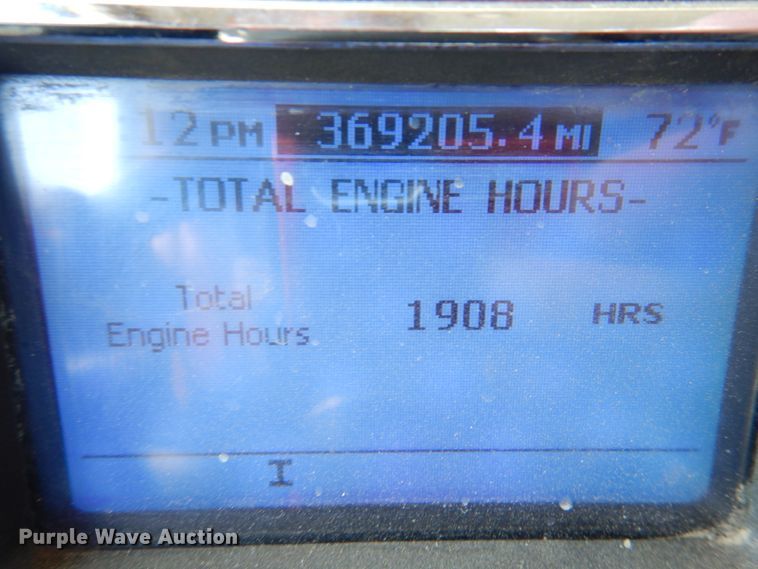 image for item DK5565 2010 Mack CXU  semi truck