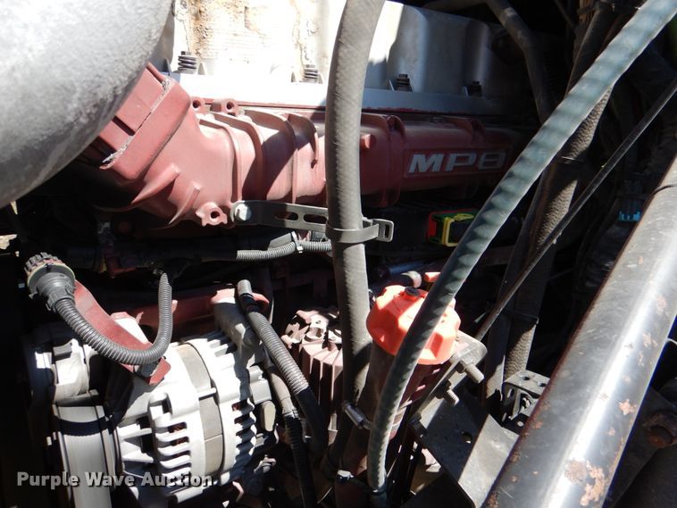 image for item DK5565 2010 Mack CXU  semi truck