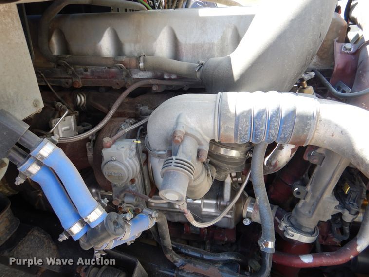 image for item DK5565 2010 Mack CXU  semi truck