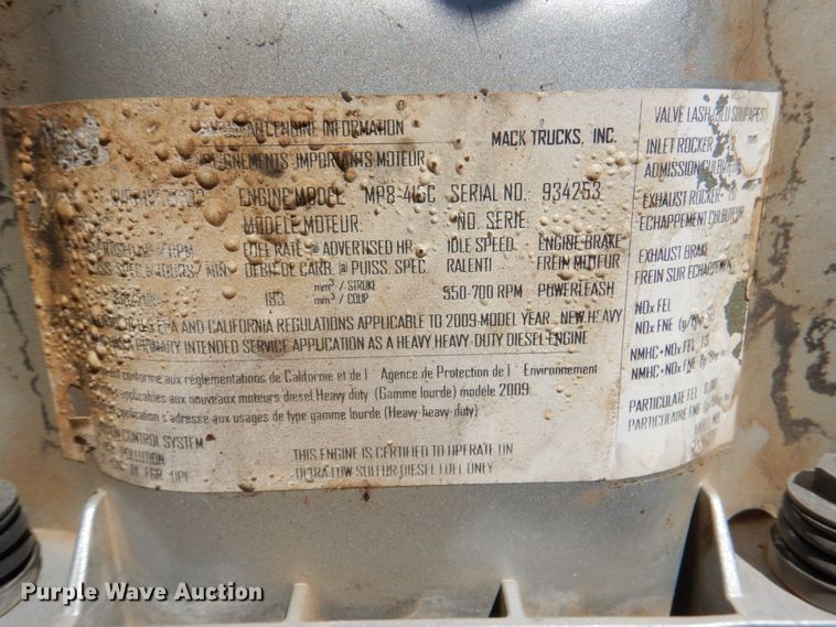 image for item DK5565 2010 Mack CXU  semi truck