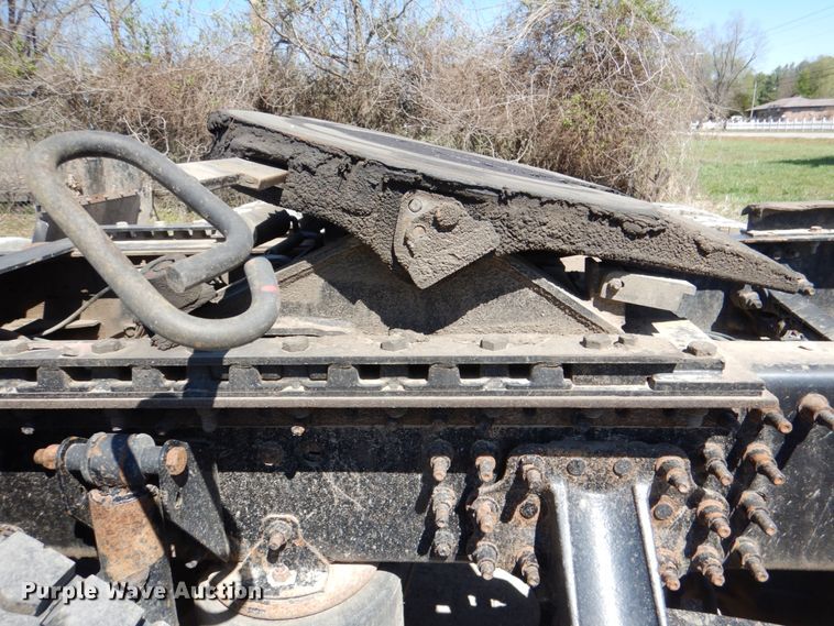 image for item DK5565 2010 Mack CXU  semi truck