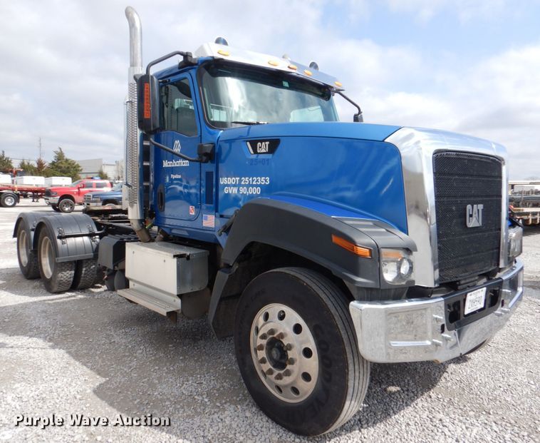 image for item DK5598 2016 Caterpillar CT680L  semi truck