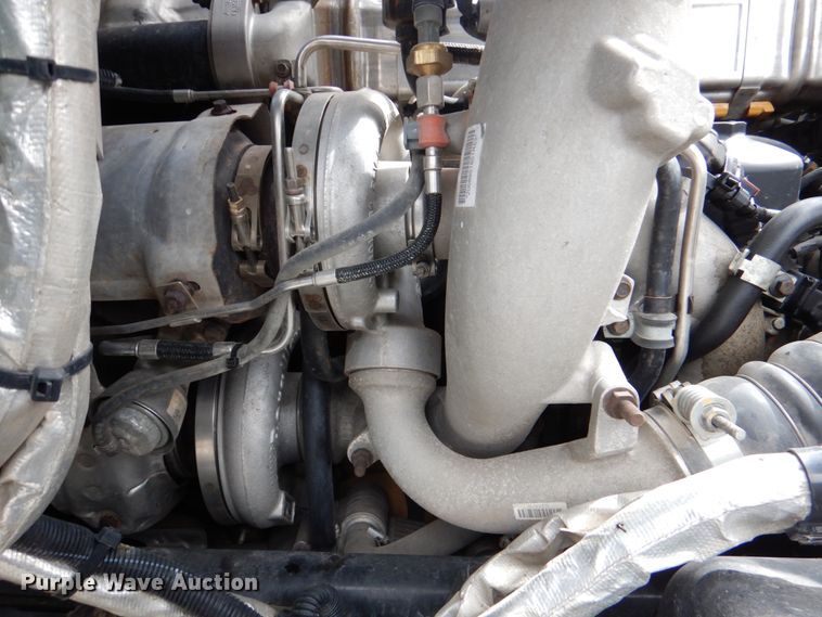 image for item DK5598 2016 Caterpillar CT680L  semi truck