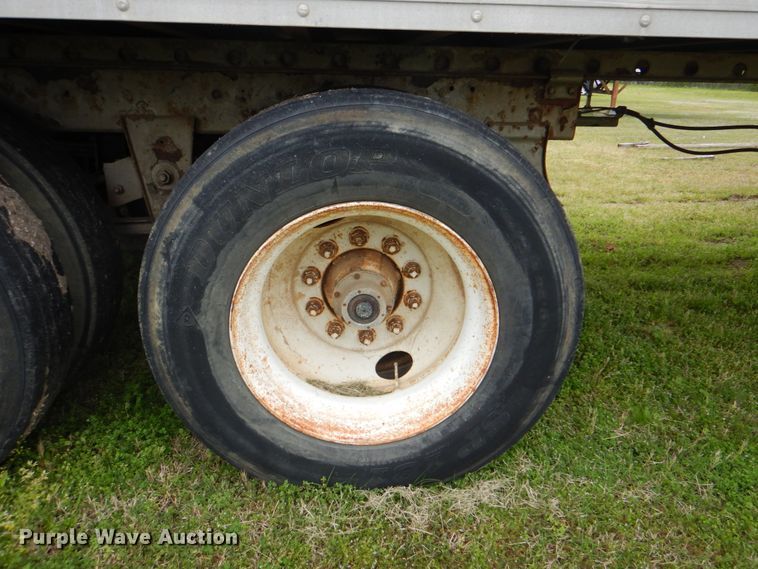 image for item DK5629 1994 Utility Trailers  dry van trailer