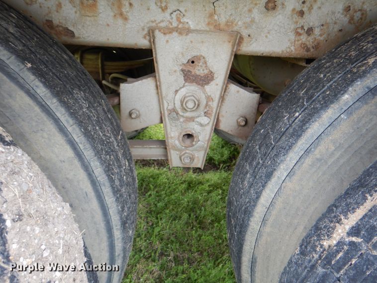 image for item DK5629 1994 Utility Trailers  dry van trailer