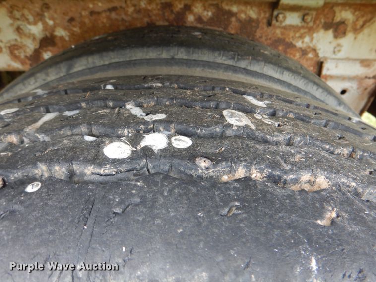 image for item DK5629 1994 Utility Trailers  dry van trailer