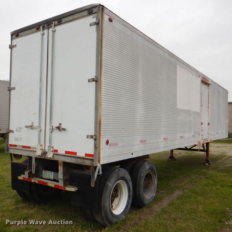 image for item DK5630 1970 Fruehauf FB-6-F2-40-CT  dry van trailer