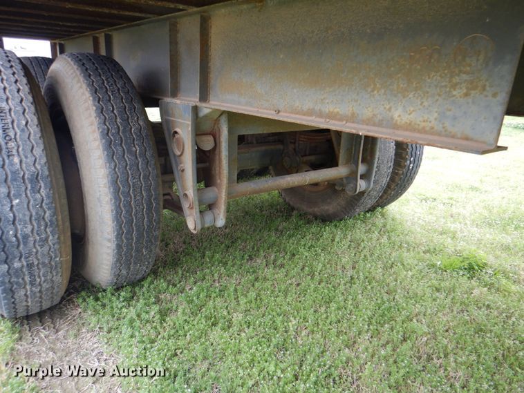 image for item DK5630 1970 Fruehauf FB-6-F2-40-CT  dry van trailer