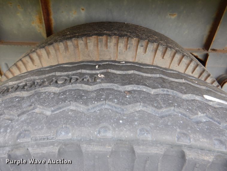 image for item DK5630 1970 Fruehauf FB-6-F2-40-CT  dry van trailer