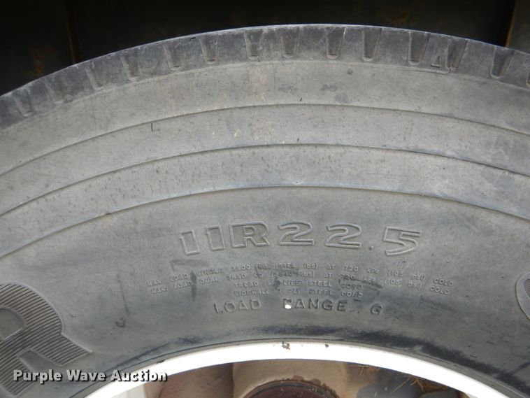 image for item DK5630 1970 Fruehauf FB-6-F2-40-CT  dry van trailer