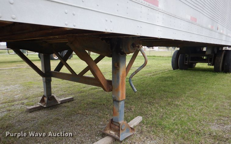 image for item DK5630 1970 Fruehauf FB-6-F2-40-CT  dry van trailer