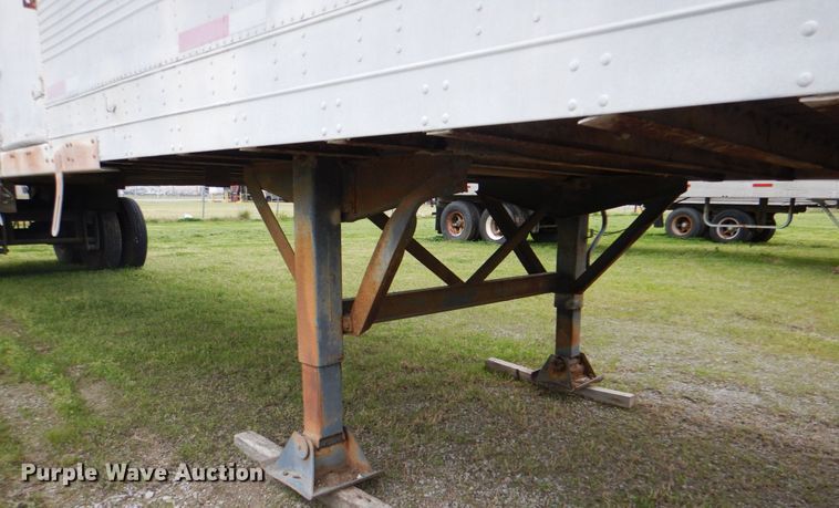 image for item DK5630 1970 Fruehauf FB-6-F2-40-CT  dry van trailer