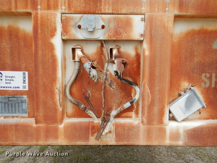 image for item DK5630 1970 Fruehauf FB-6-F2-40-CT  dry van trailer