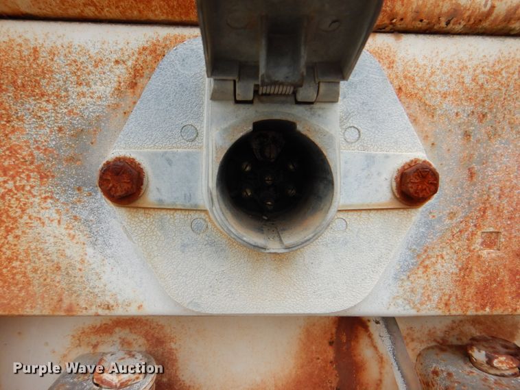 image for item DK5630 1970 Fruehauf FB-6-F2-40-CT  dry van trailer