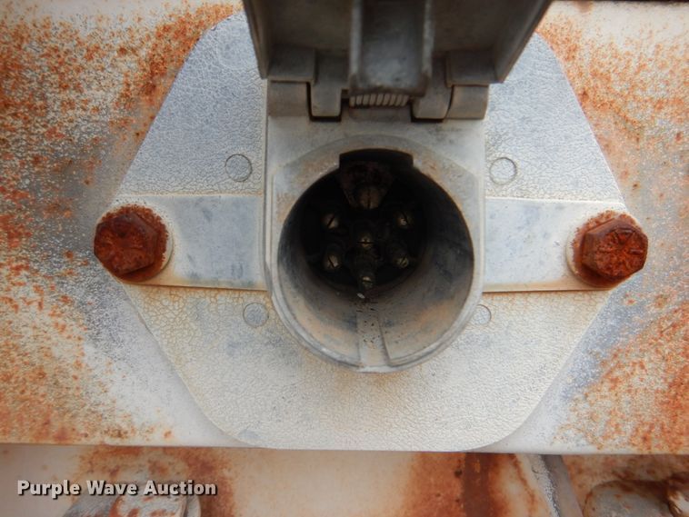 image for item DK5630 1970 Fruehauf FB-6-F2-40-CT  dry van trailer