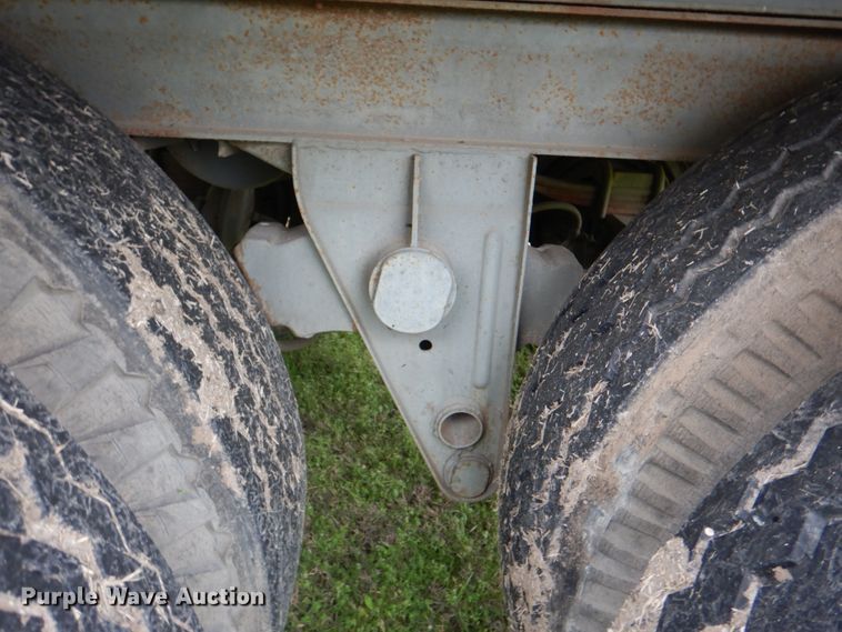 image for item DK5631 1969 Fruehauf F3-9-F2  dry van trailer