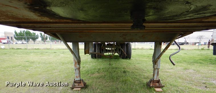 image for item DK5631 1969 Fruehauf F3-9-F2  dry van trailer