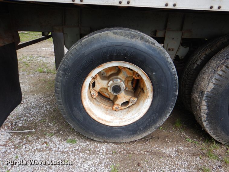 image for item DK5632 1977 Lufkin TFV-EP  dry van trailer