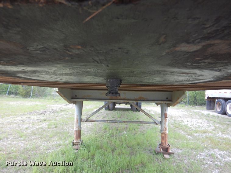 image for item DK5632 1977 Lufkin TFV-EP  dry van trailer