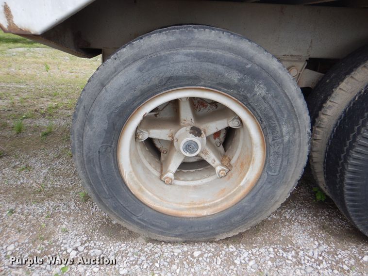 image for item DK5634 1965 Trailmobile  dry van trailer