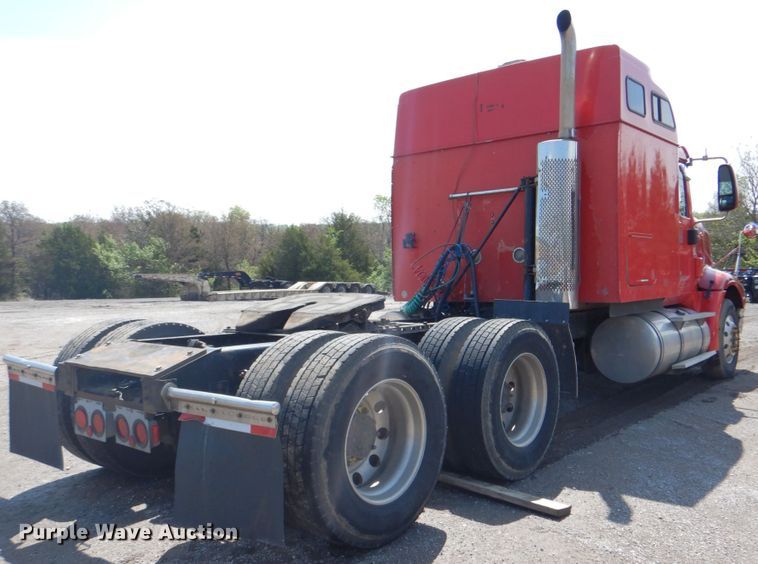 image for item DK5637 2005 International 9400i  semi truck