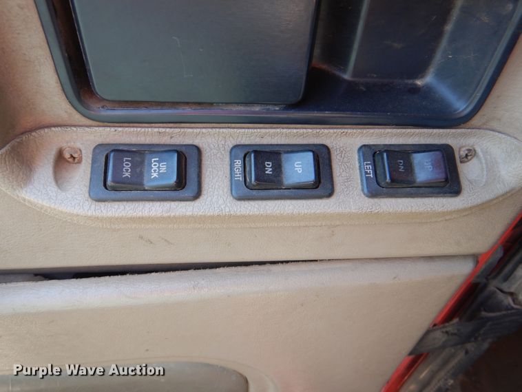 image for item DK5637 2005 International 9400i  semi truck