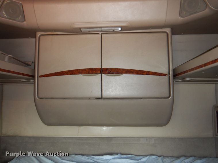 image for item DK5637 2005 International 9400i  semi truck