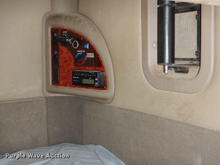 image for item DK5637 2005 International 9400i  semi truck