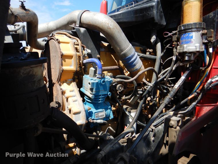 image for item DK5637 2005 International 9400i  semi truck