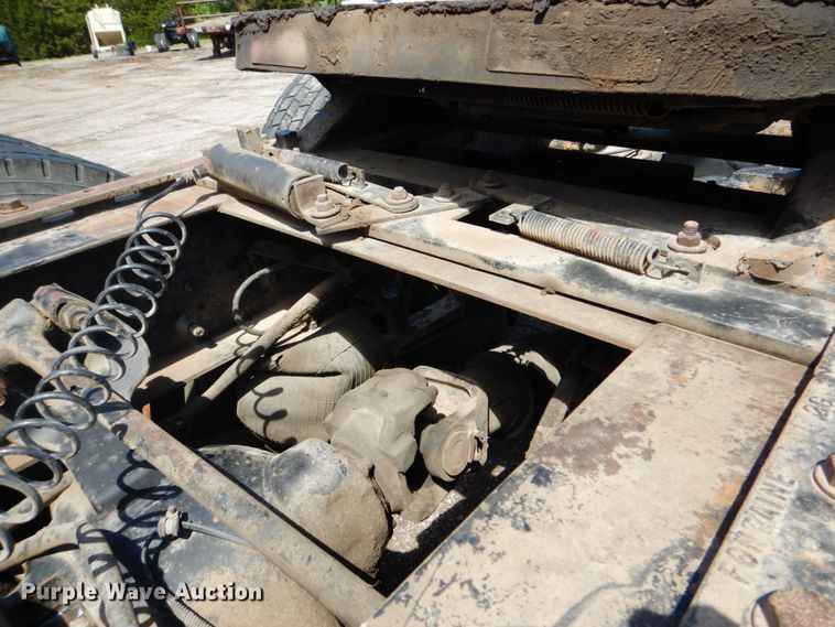 image for item DK5637 2005 International 9400i  semi truck