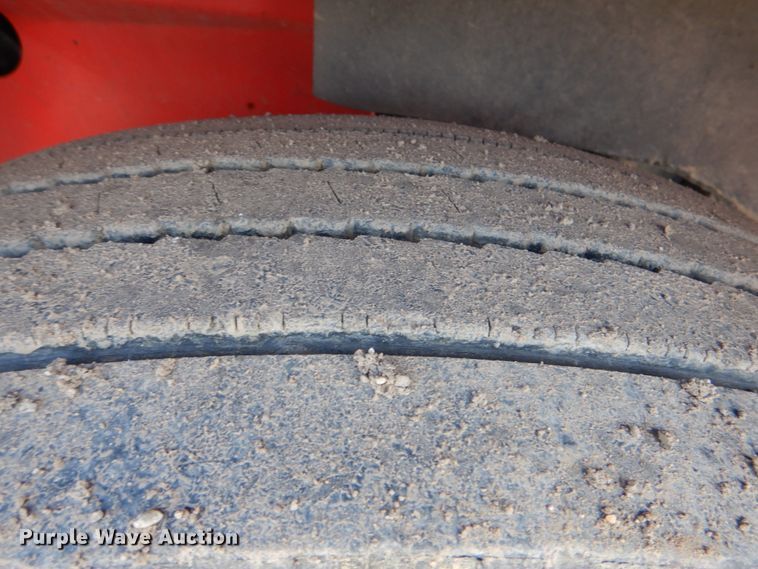 image for item DK5637 2005 International 9400i  semi truck