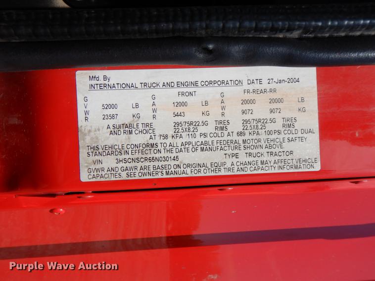 image for item DK5637 2005 International 9400i  semi truck