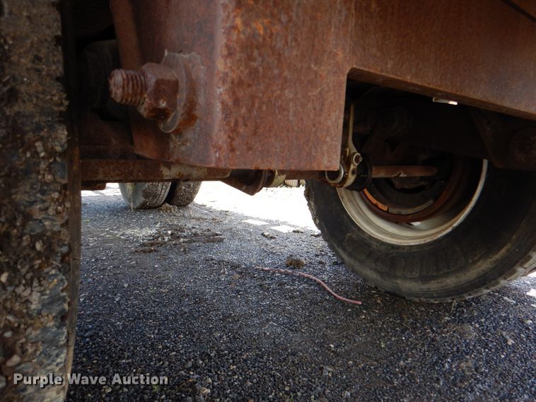 image for item DK5639 1987 Transcraft TL90K45  flatbed trailer