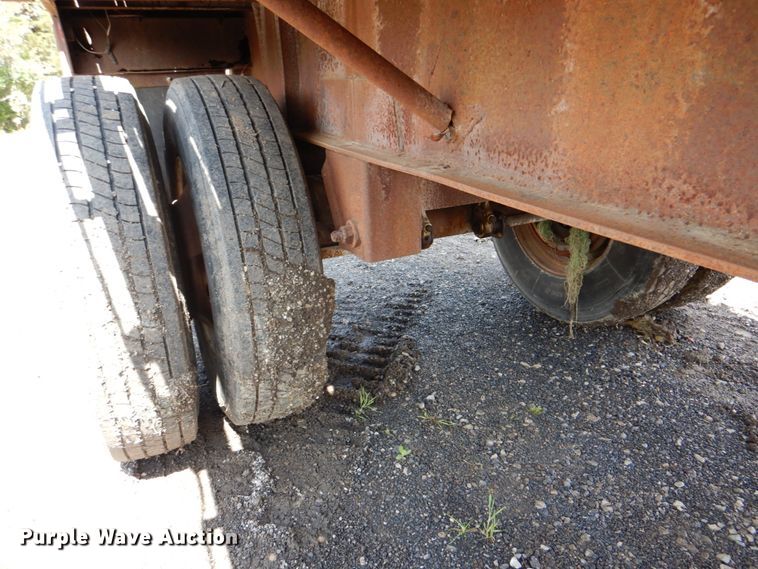 image for item DK5639 1987 Transcraft TL90K45  flatbed trailer