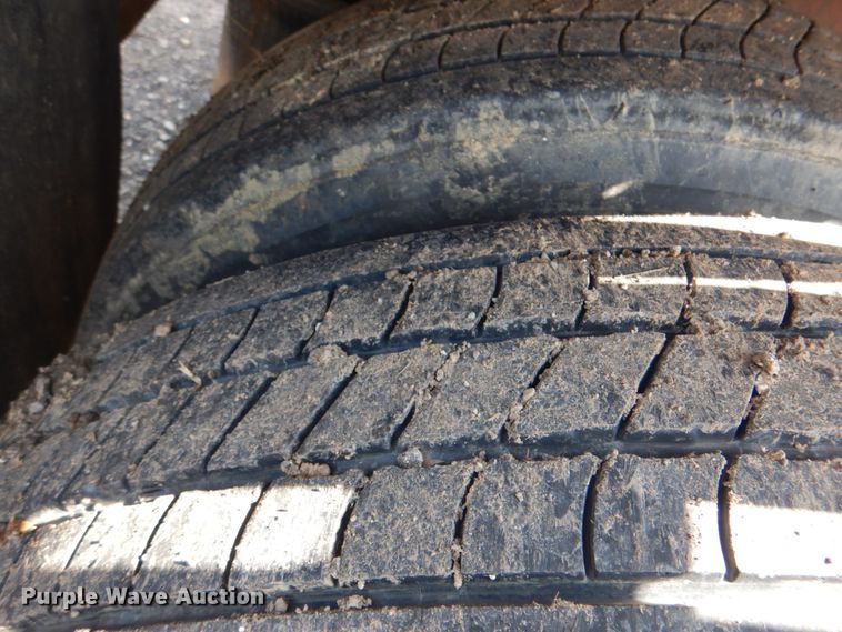 image for item DK5639 1987 Transcraft TL90K45  flatbed trailer