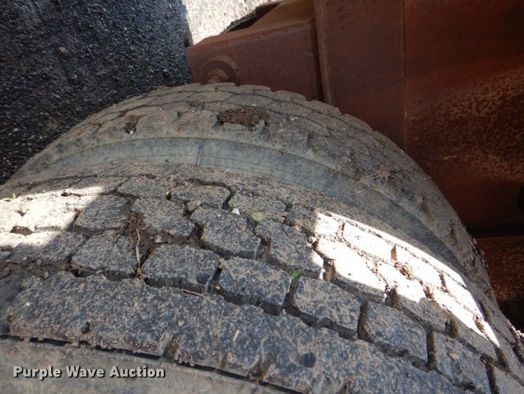 image for item DK5639 1987 Transcraft TL90K45  flatbed trailer