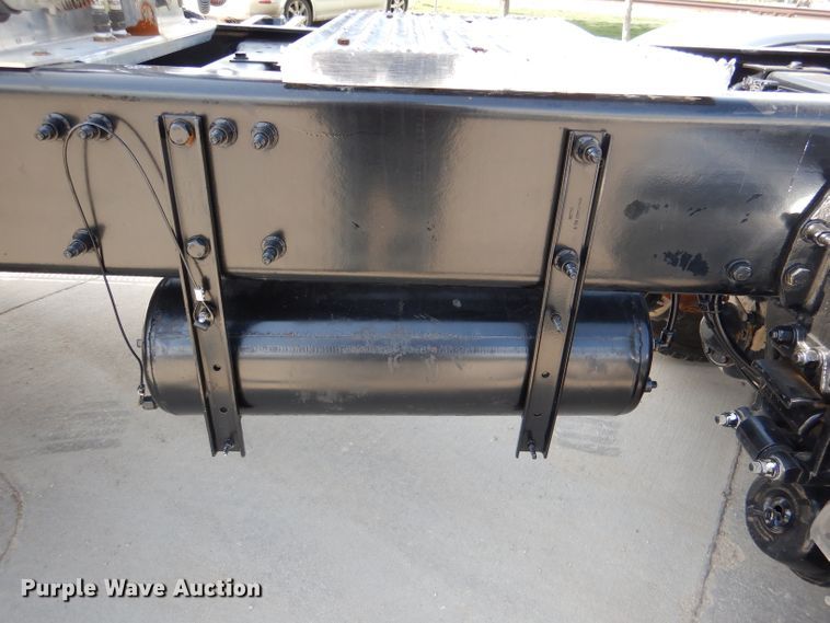 image for item DL2922 2018 Peterbilt 567  semi truck