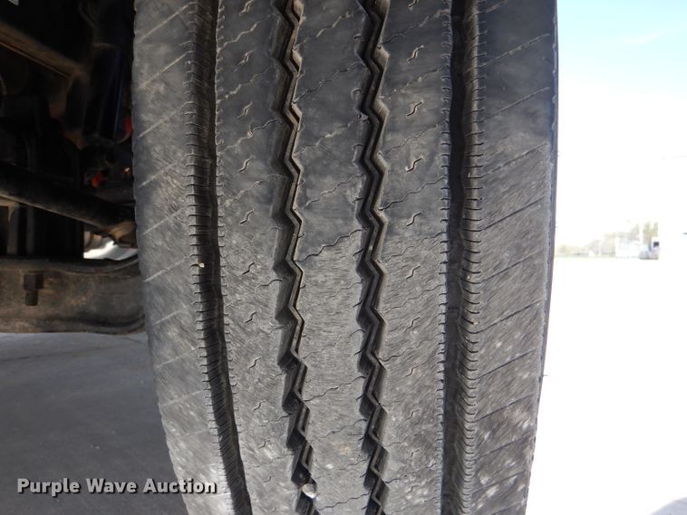 image for item DL2922 2018 Peterbilt 567  semi truck