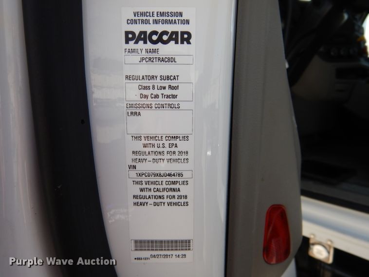 image for item DL2922 2018 Peterbilt 567  semi truck