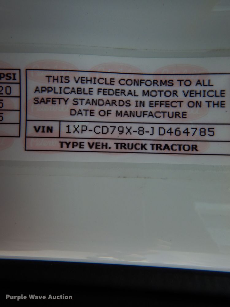 image for item DL2922 2018 Peterbilt 567  semi truck