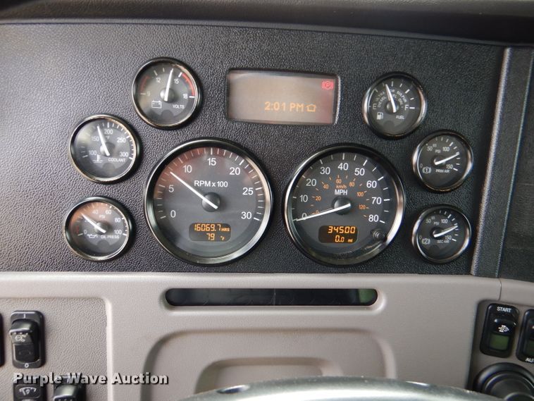 image for item DL8015 2012 Peterbilt 367  semi truck